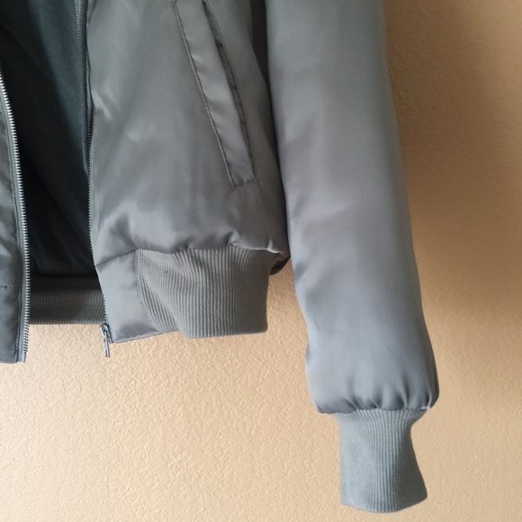 Victoria's Secret Pink Hooded Bomber Jacket - Med - Picture 7 of 7